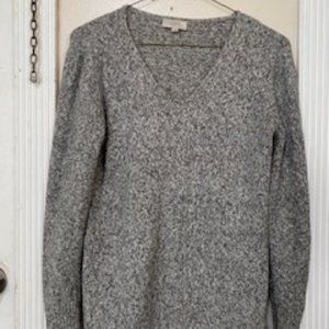 Womens grey lightweight sweaters size M